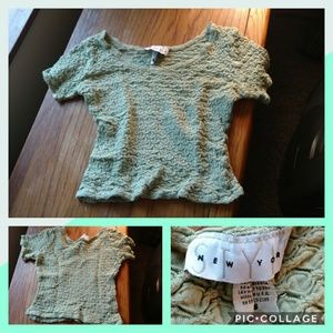 🌿 New York Style Green Top